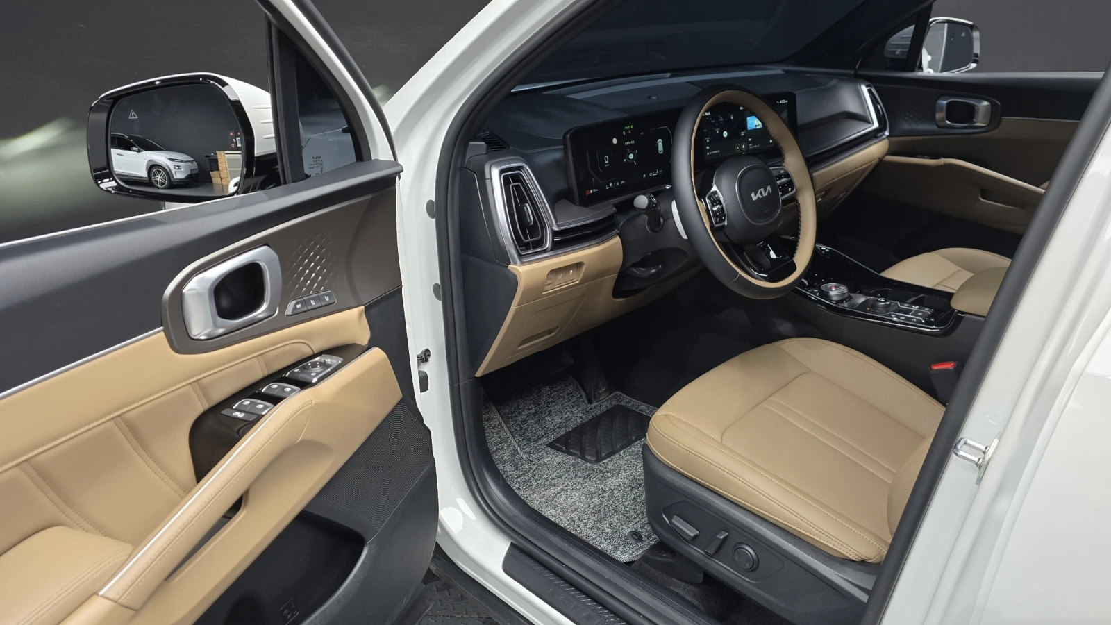 Kia Sorento 2025* NOBLESSE* ОБДУХ* DIS* 360* КРАЙНА ЦЕНА, снимка 9 - Автомобили и джипове - 54975283