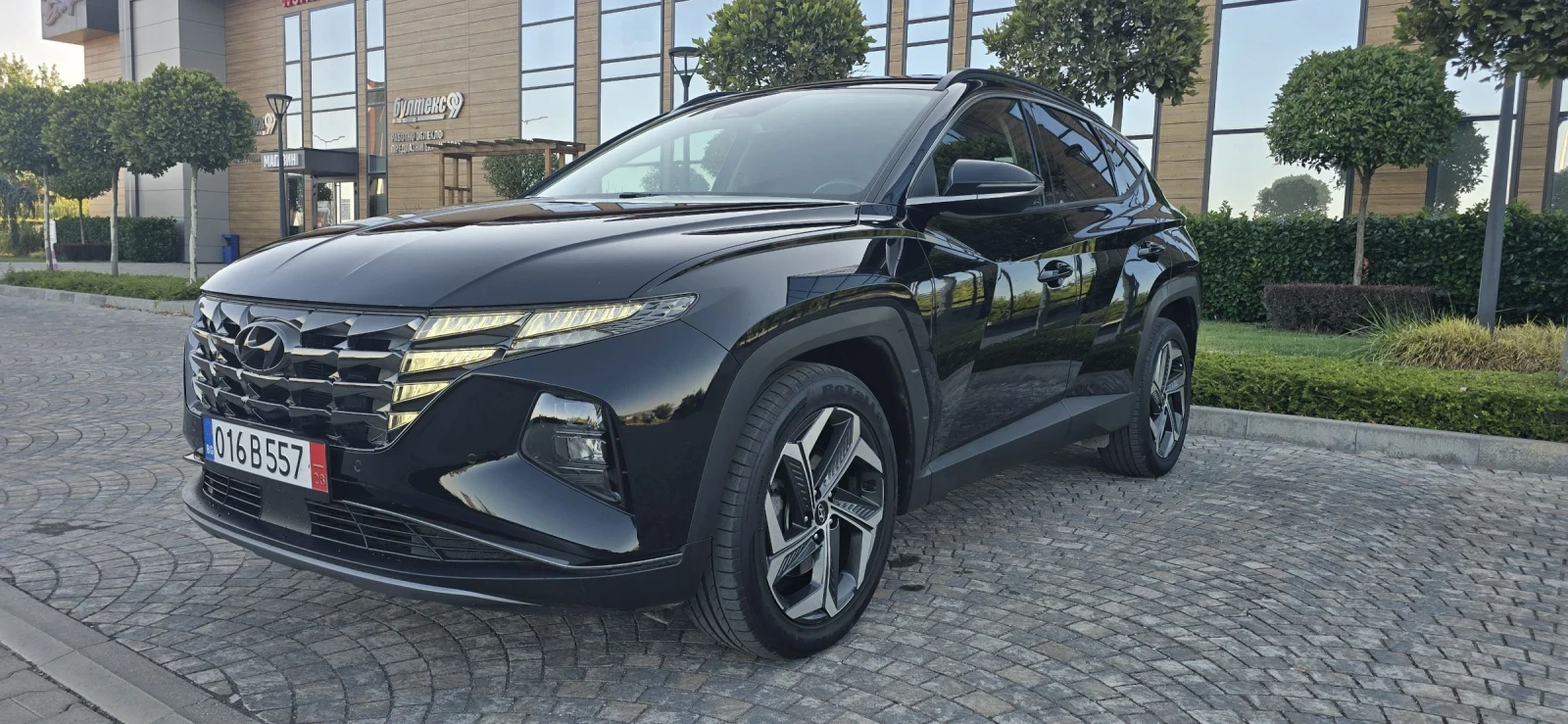 Hyundai Tucson 1.6 HYBRID/FULL/ЛИЗИНГ/230к.с./DISTRONIC/, снимка 3 - Автомобили и джипове - 55238614