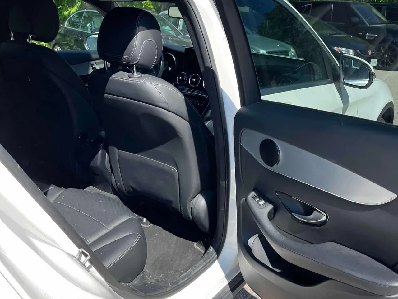 Mercedes-Benz GLC 300 * CARFAX * ЦЕНА ДО БГ, снимка 16 - Автомобили и джипове - 55314989