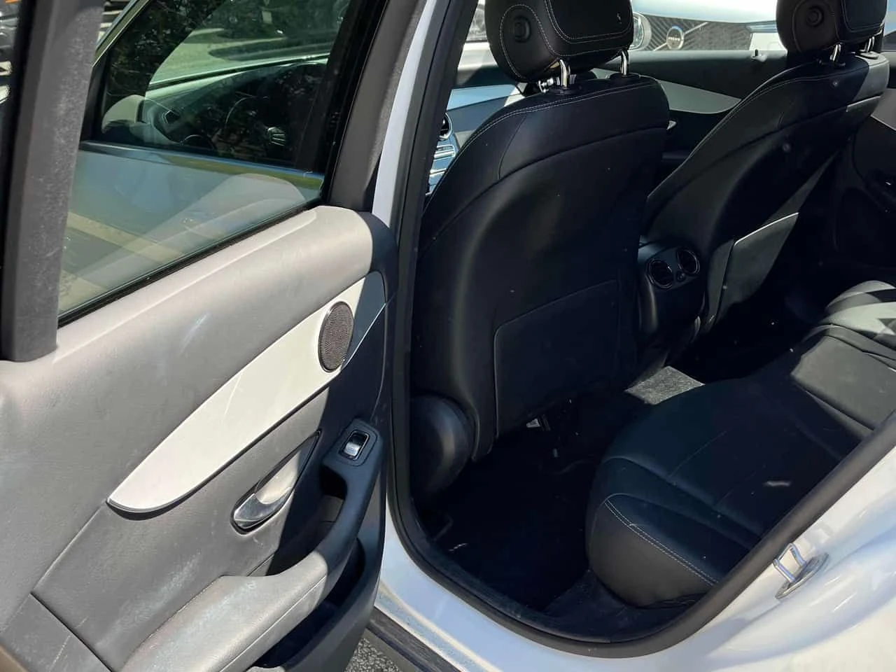 Mercedes-Benz GLC 300 * CARFAX * ЦЕНА ДО БГ, снимка 11 - Автомобили и джипове - 55314989