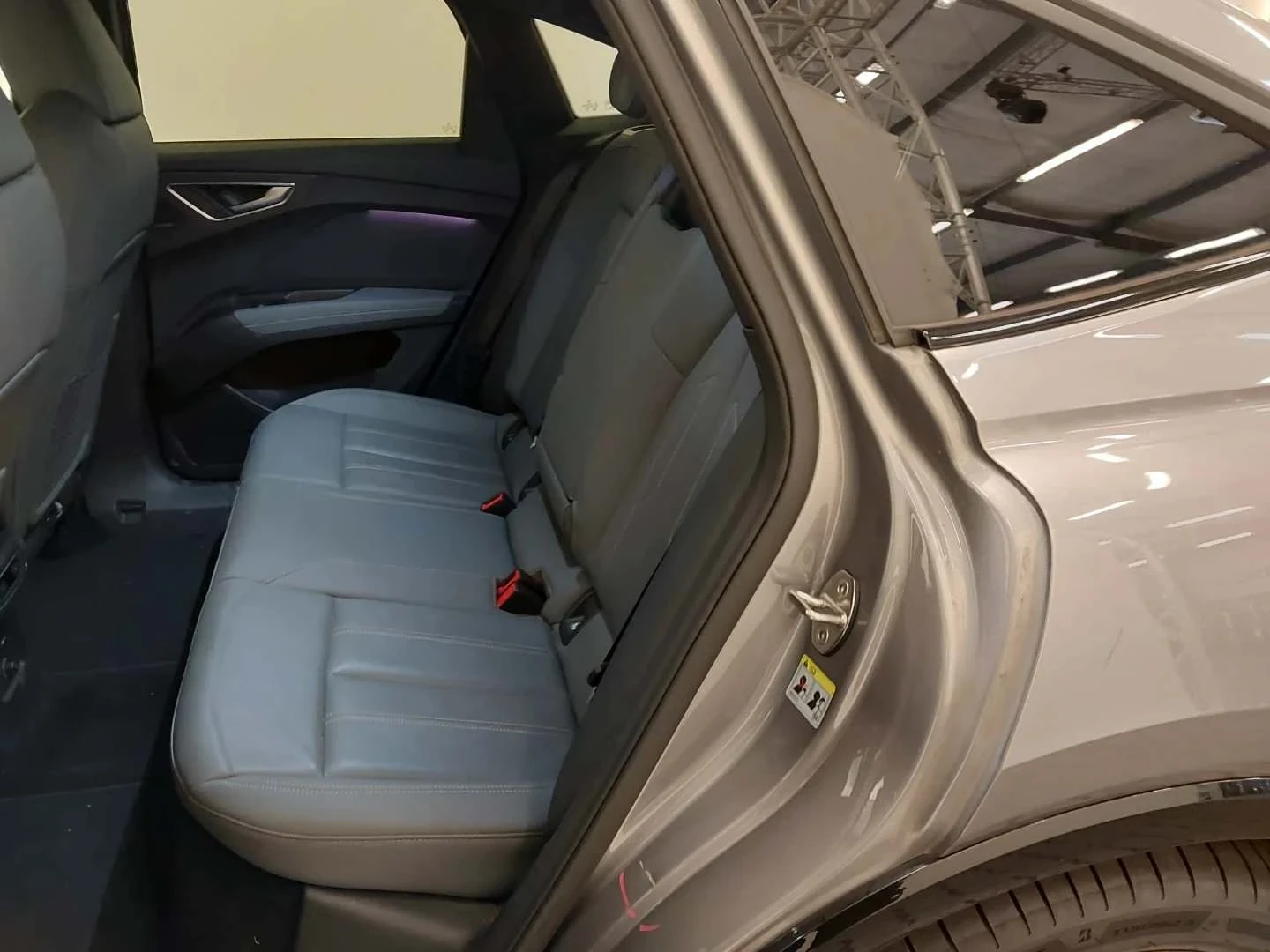 Audi Q4 Sportback e-tron 50 quattro S-line MATRIX LED, снимка 6 - Автомобили и джипове - 55656387