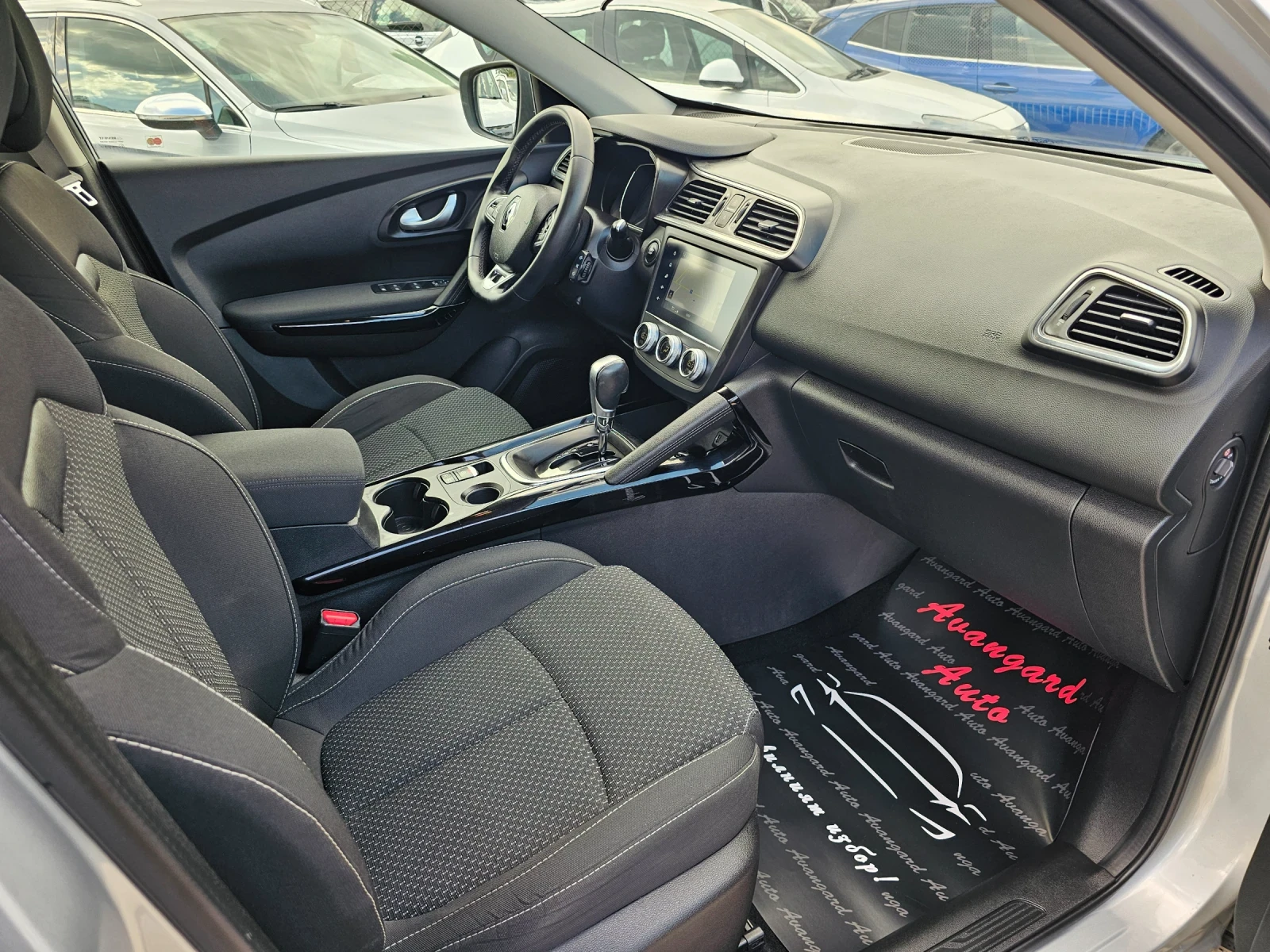 Renault Kadjar 1.5dCi, 115к.с., снимка 9 - Автомобили и джипове - 56169323