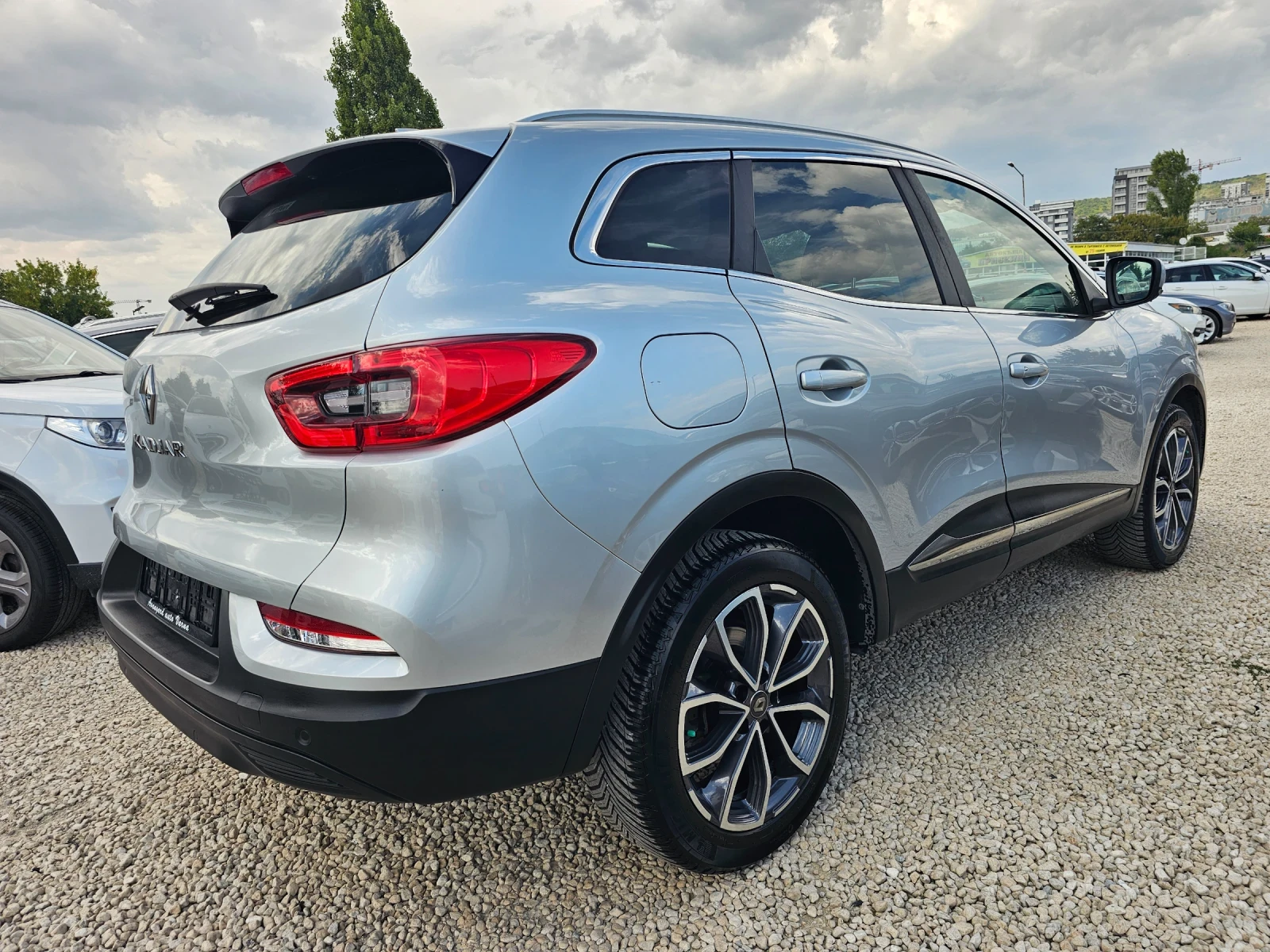Renault Kadjar 1.5dCi, 115к.с., снимка 4 - Автомобили и джипове - 56169323