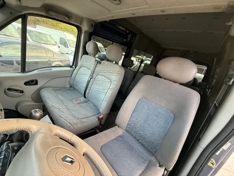 Renault Master 2.5DCI, снимка 9 - Бусове и автобуси - 52223343