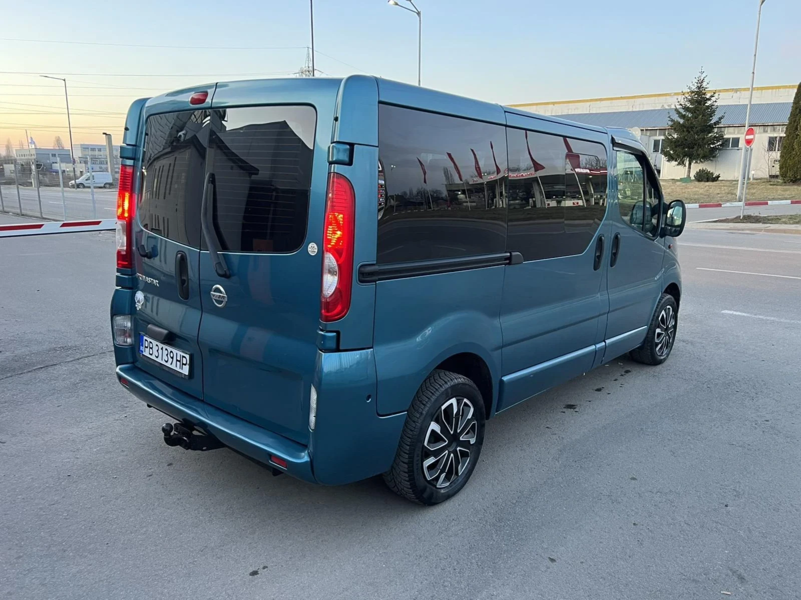 Nissan Primastar 2.0/// 115кс - изображение 5