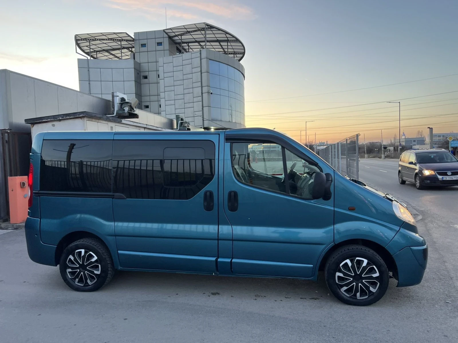 Nissan Primastar 2.0/// 115кс - изображение 6