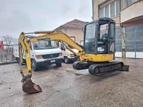      Komatsu PC30MR/3T.