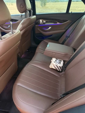 Mercedes-Benz E 300 Уникален!Nardo Grey, снимка 9