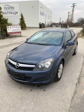 Opel Astra 1.6 GTC, снимка 1