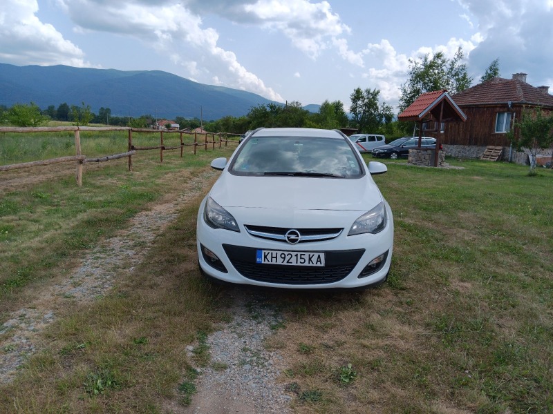 Opel Astra, снимка 2 - Автомобили и джипове - 46454251