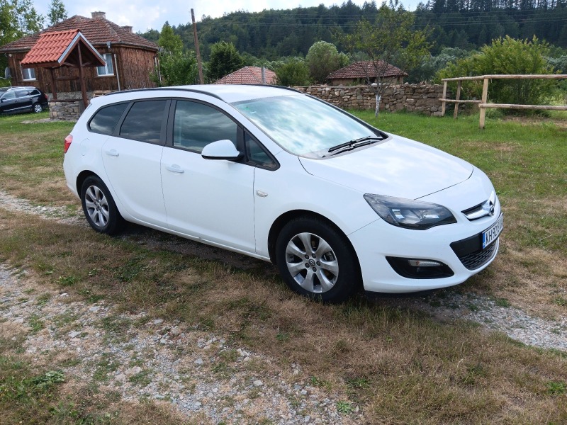 Opel Astra, снимка 3 - Автомобили и джипове - 46454251