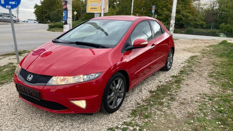 Honda Civic 1.8i Швейцария , снимка 1 - Автомобили и джипове - 47546368