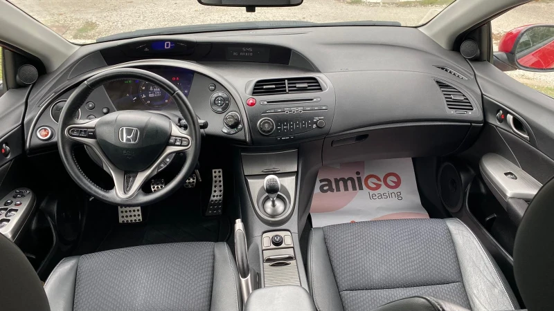 Honda Civic 1.8i Швейцария , снимка 13 - Автомобили и джипове - 47546368