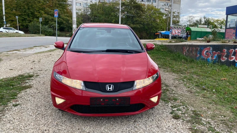 Honda Civic 1.8i Швейцария , снимка 3 - Автомобили и джипове - 47546368