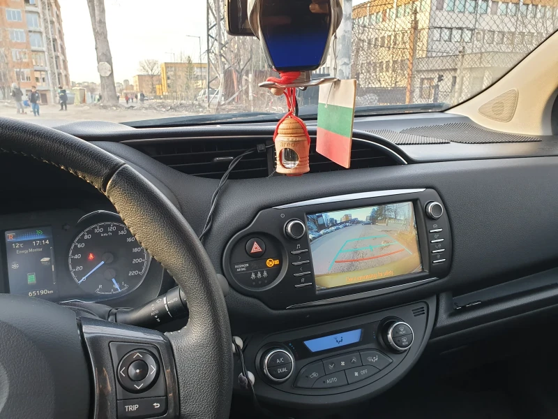 Toyota Yaris, снимка 7 - Автомобили и джипове - 47640200