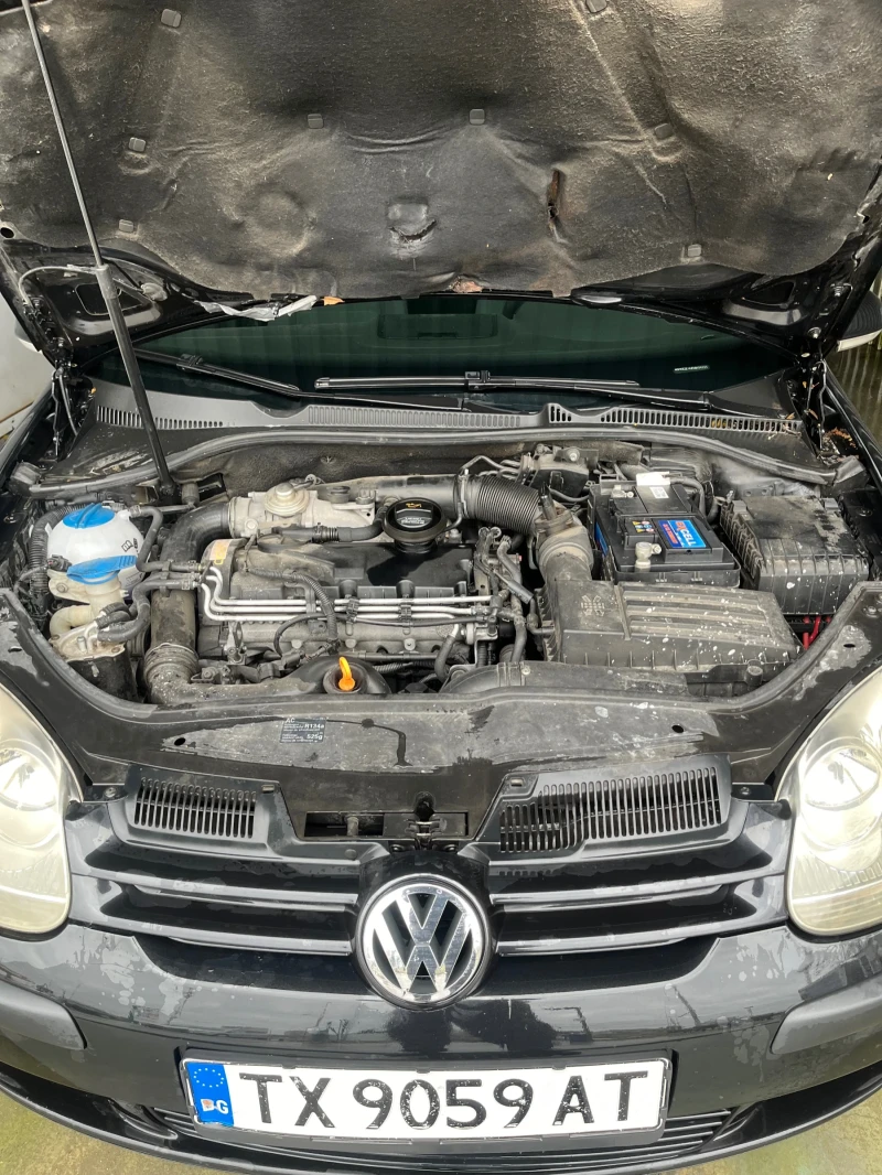 VW Golf 1.9 TDI, снимка 16 - Автомобили и джипове - 48044854