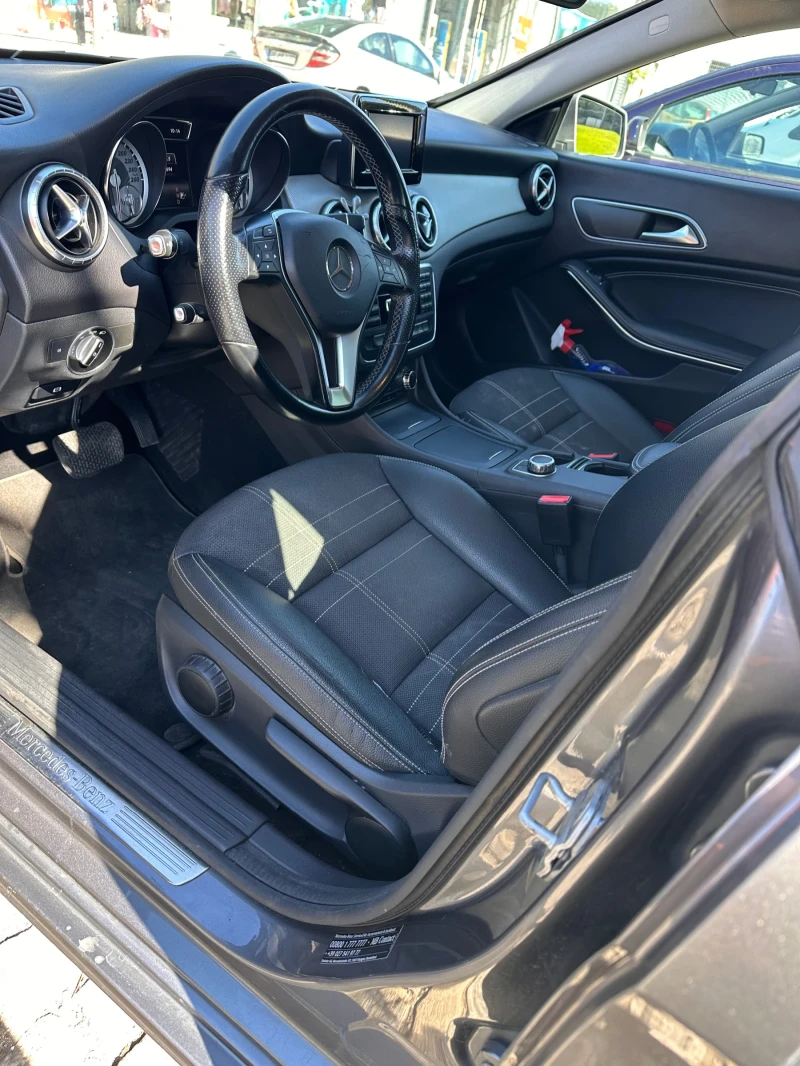 Mercedes-Benz CLA 220, снимка 2 - Автомобили и джипове - 52865928