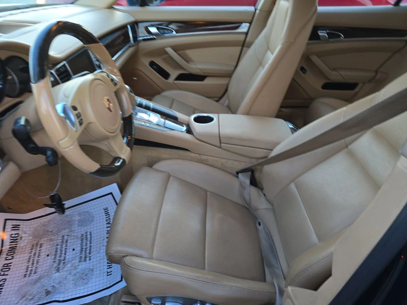 Porsche Panamera 4* BI-XENON* KEYLESS* BOSE* LANE ASSIST* М.ТОЧКА, снимка 10 - Автомобили и джипове - 52020401