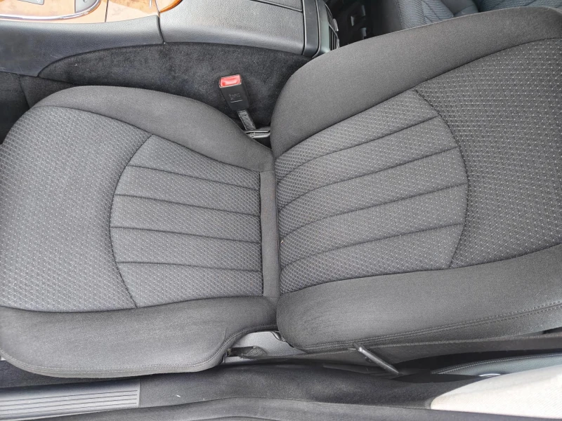 Mercedes-Benz E 220 CDI, фейслифт, снимка 9 - Автомобили и джипове - 52447391