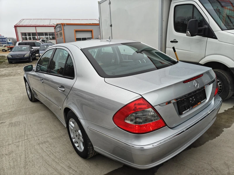 Mercedes-Benz E 220 CDI, фейслифт, снимка 4 - Автомобили и джипове - 52447391