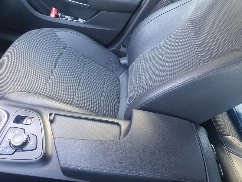 Opel Insignia 2.0 CDTI, снимка 5 - Автомобили и джипове - 52497164