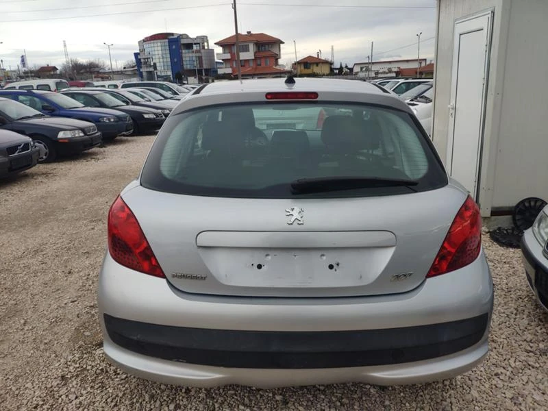 Peugeot 207 1.6i, снимка 5 - Автомобили и джипове - 31546997