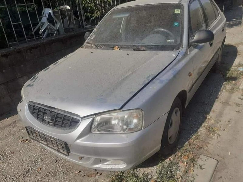 Hyundai Accent 1.5 дизел, снимка 1 - Автомобили и джипове - 34338405