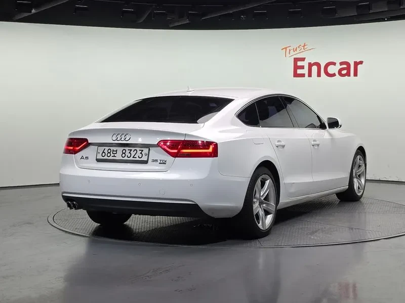 Audi A5 2.0 TDI Quattro, снимка 2 - Автомобили и джипове - 54552633