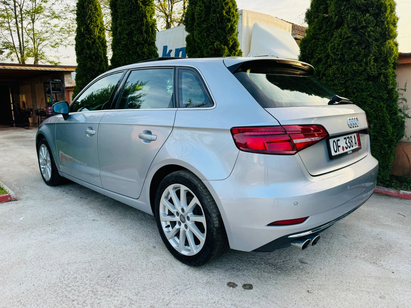 Audi A3 2.0 TDI Design Sportback EURO6 Matrix Панорама - изображение 4