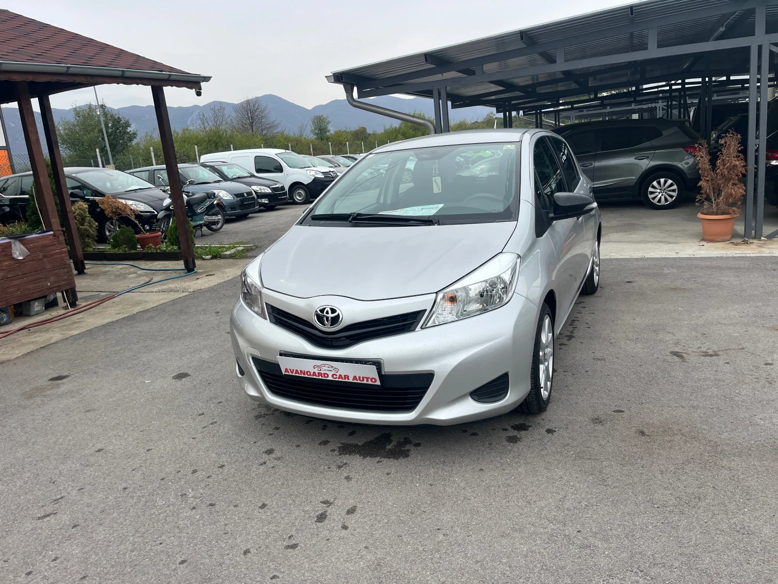 Toyota Yaris 1.0VVTI - изображение 7