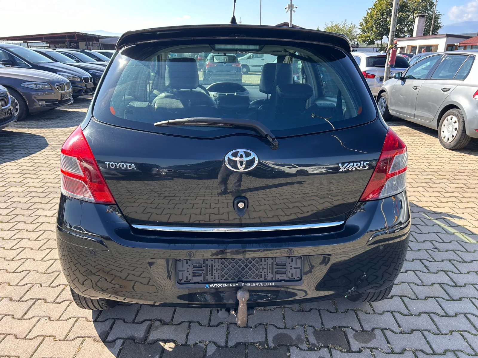 Toyota Yaris 1.3VVT-I EURO 5 ЛИЗИНГ - изображение 7