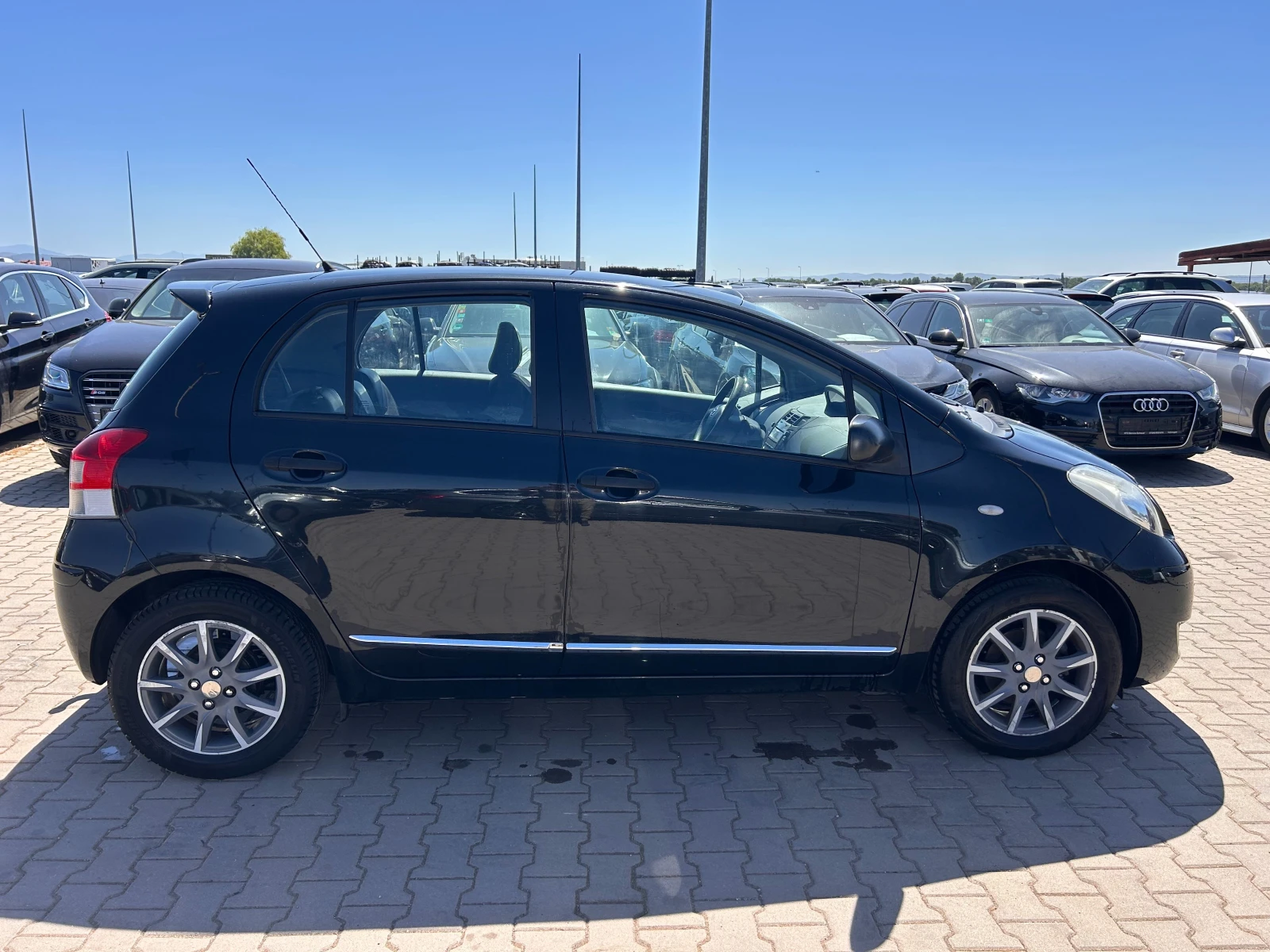 Toyota Yaris 1.3VVT-I EURO 5 ЛИЗИНГ - изображение 5