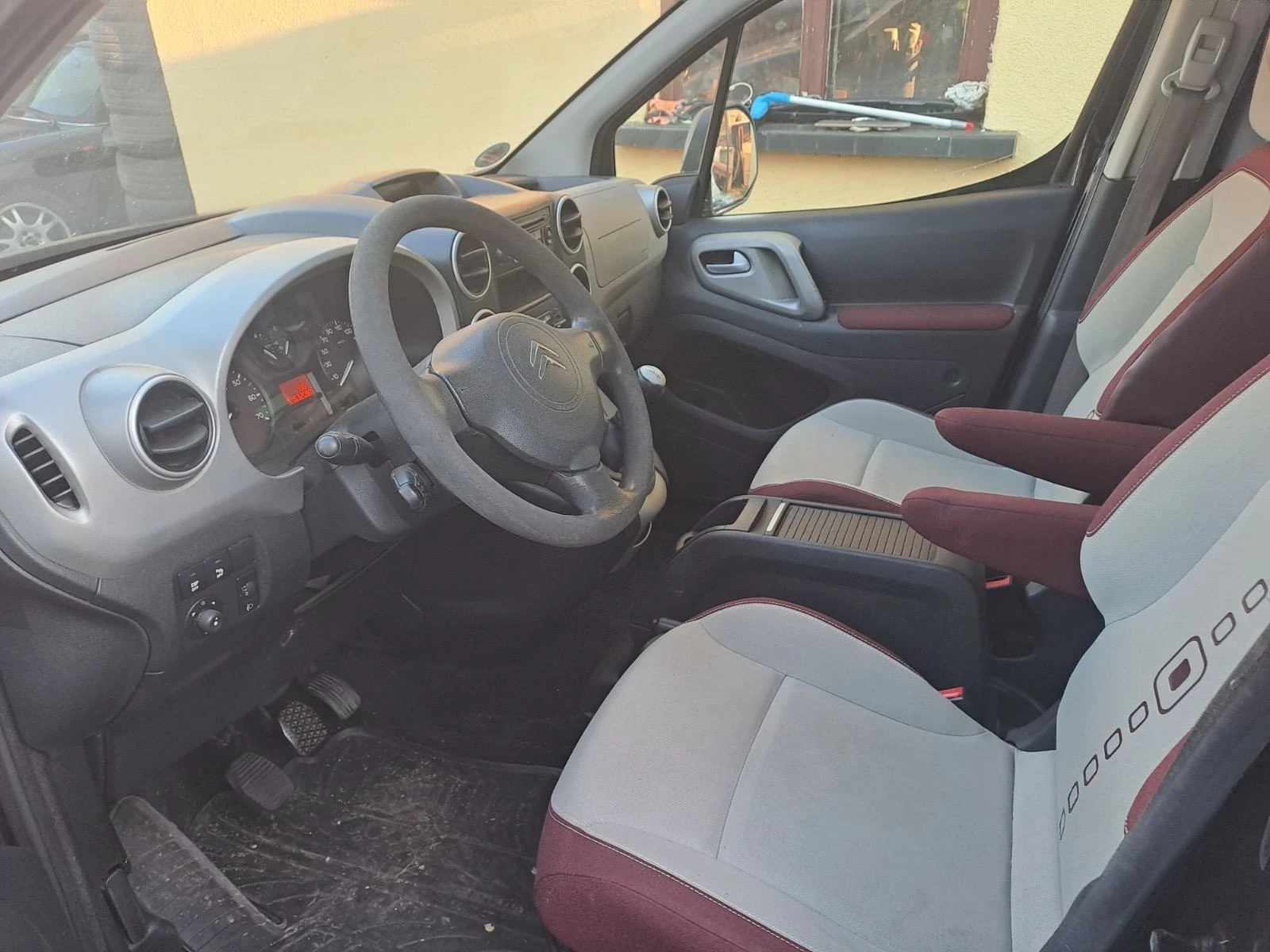 Citroen Berlingo 1.6 - изображение 7