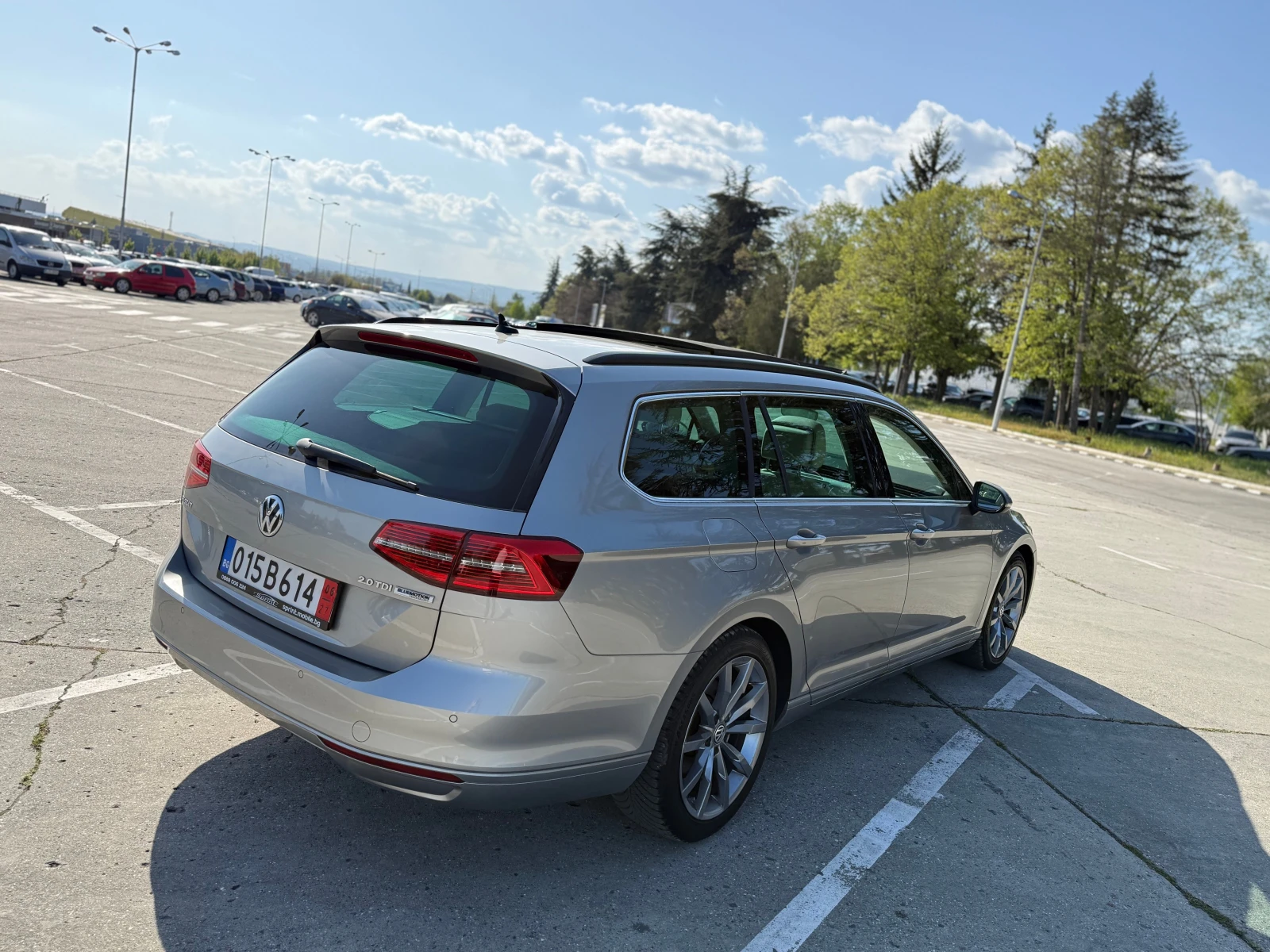 VW Passat 2.0/Hi-Line/Full-History/LED/Car-Play/Key Less - изображение 5