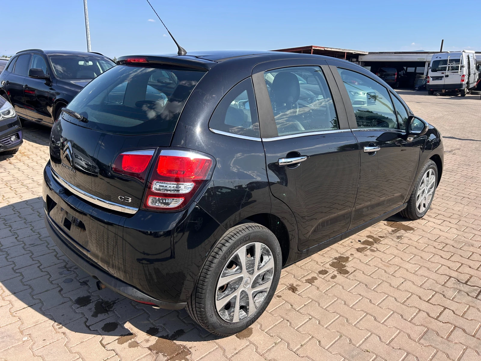 Citroen C3 1.2i EURO 5 - изображение 6