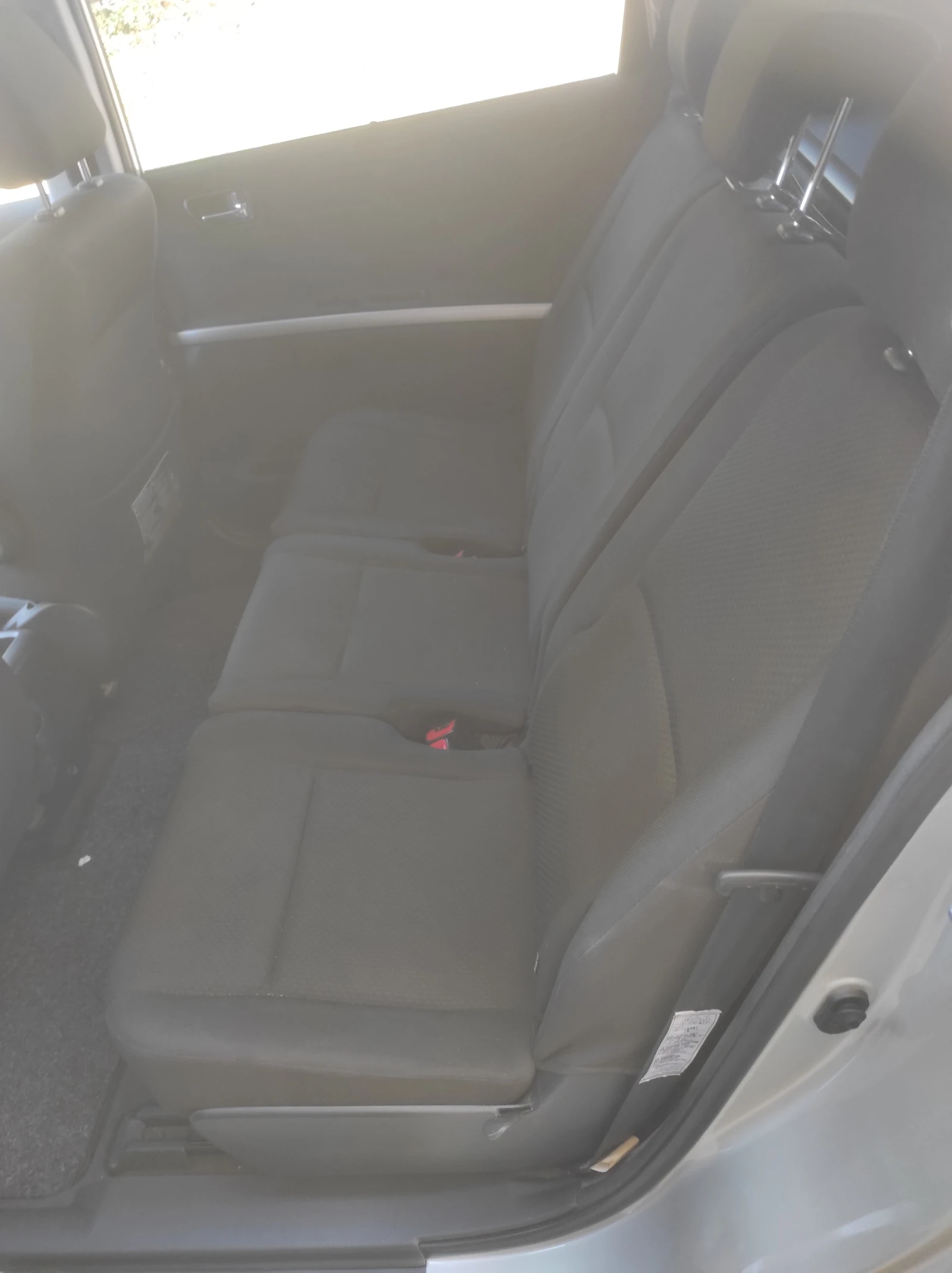 Toyota Corolla verso  - изображение 9