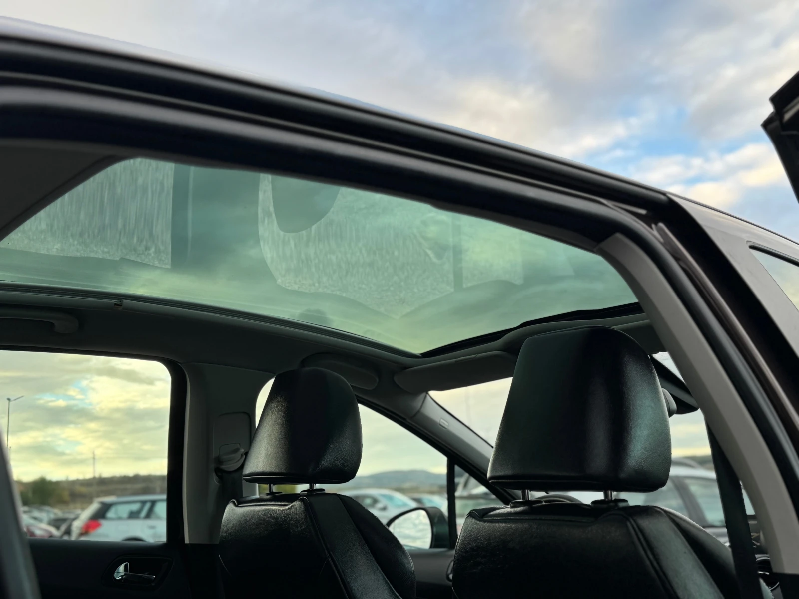 Peugeot 308 * ALLURE* LED* ИТАЛИЯ* ПАНОРАМА* НАВИГАЦИЯ* EURO 5 - изображение 10
