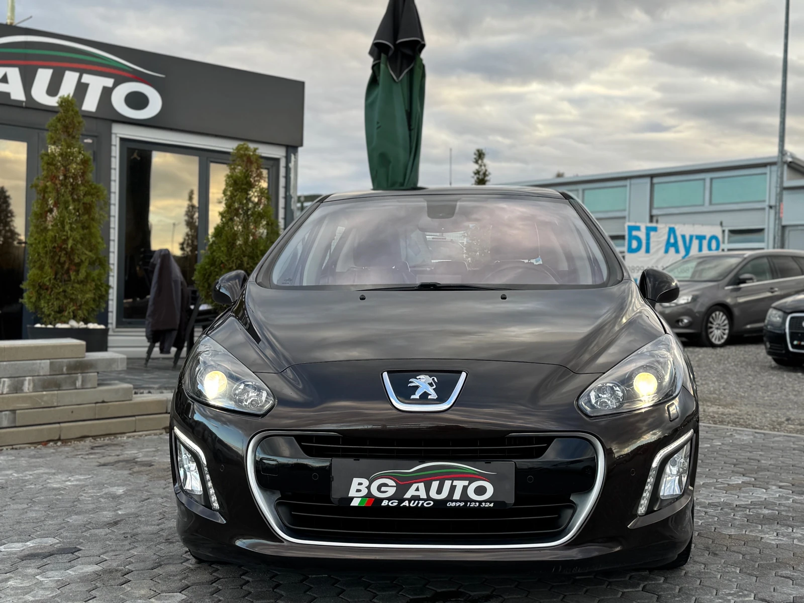 Peugeot 308 * ALLURE* LED* ИТАЛИЯ* ПАНОРАМА* НАВИГАЦИЯ* EURO 5 - изображение 2