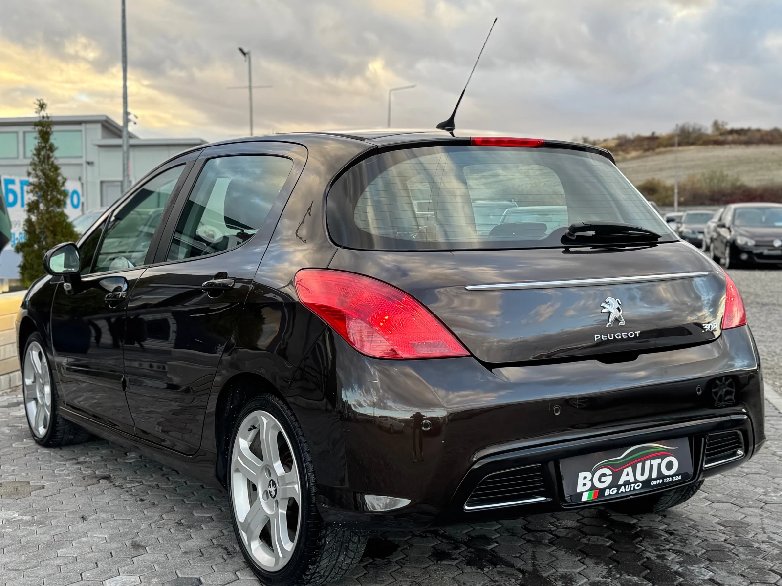 Peugeot 308 * ALLURE* LED* ИТАЛИЯ* ПАНОРАМА* НАВИГАЦИЯ* EURO 5 - изображение 6