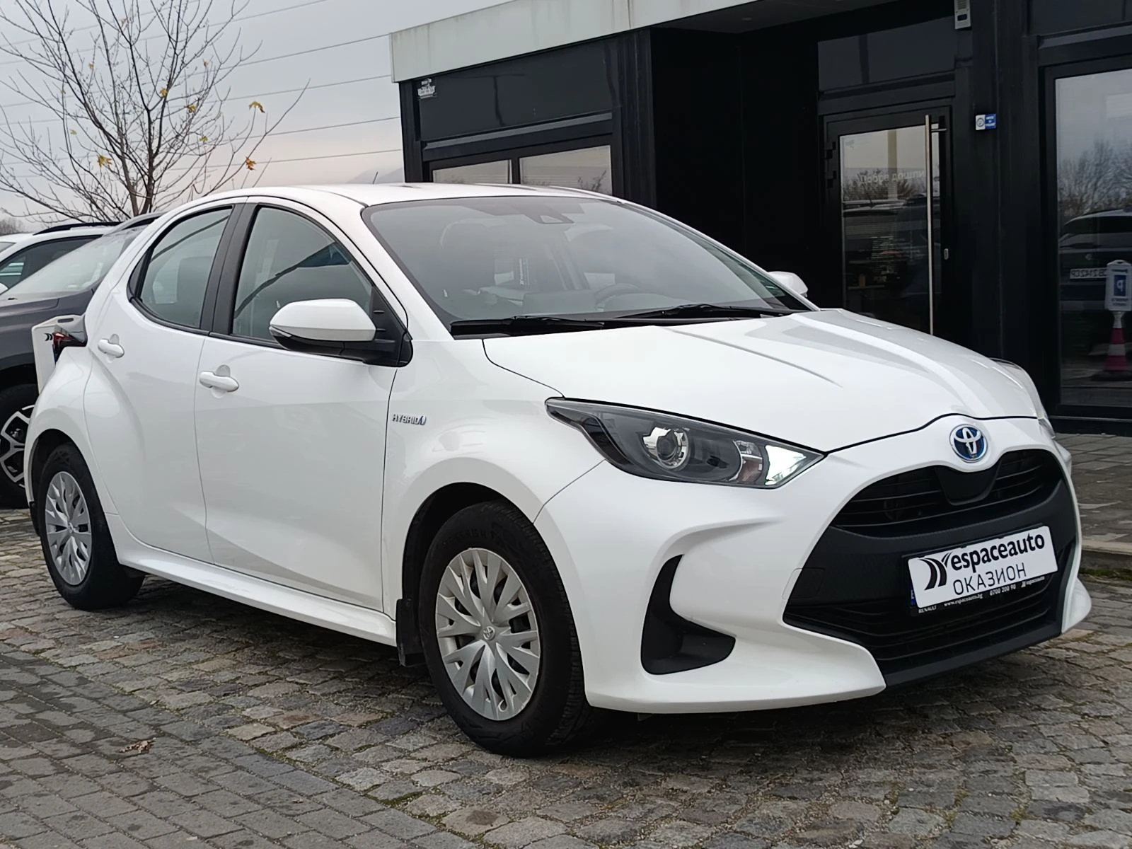 Toyota Yaris 1.5vvt/Hybrid/115 к.с. - изображение 3