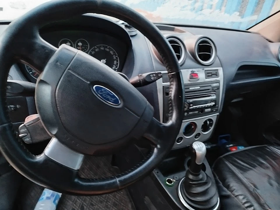 Ford Fiesta  - изображение 4