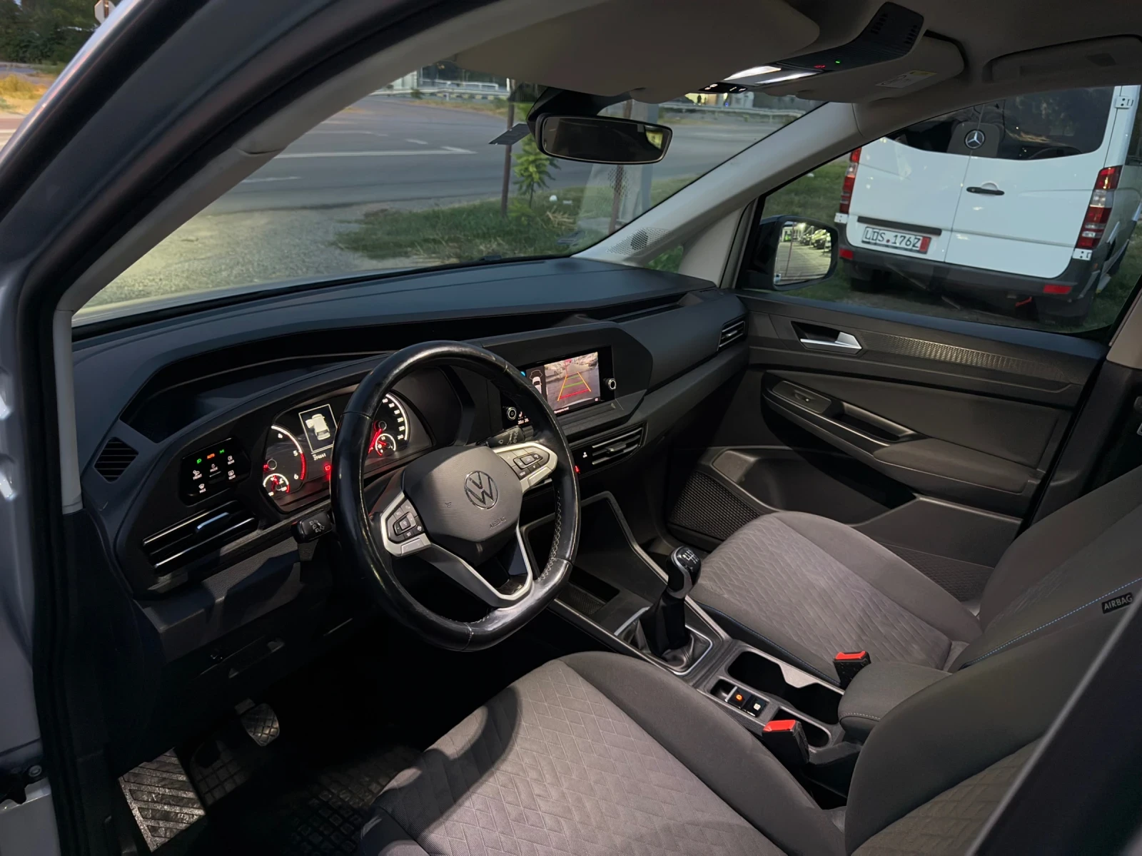 VW Caddy LIFE MOVE 2.0TDI ��������  | Mobile.bg � ����������� 10