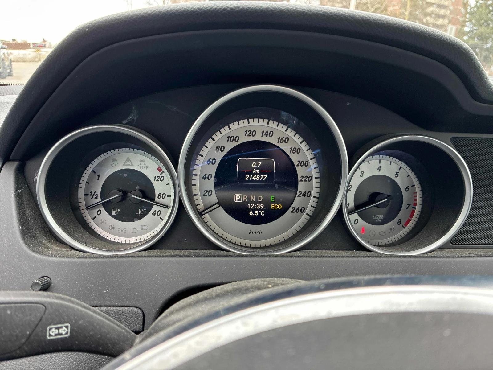 Mercedes-Benz C 350 CARFAX /Кожа+ Алкантара/Нави/Подгрев/Панорама, снимка 8 - Автомобили и джипове - 53740468