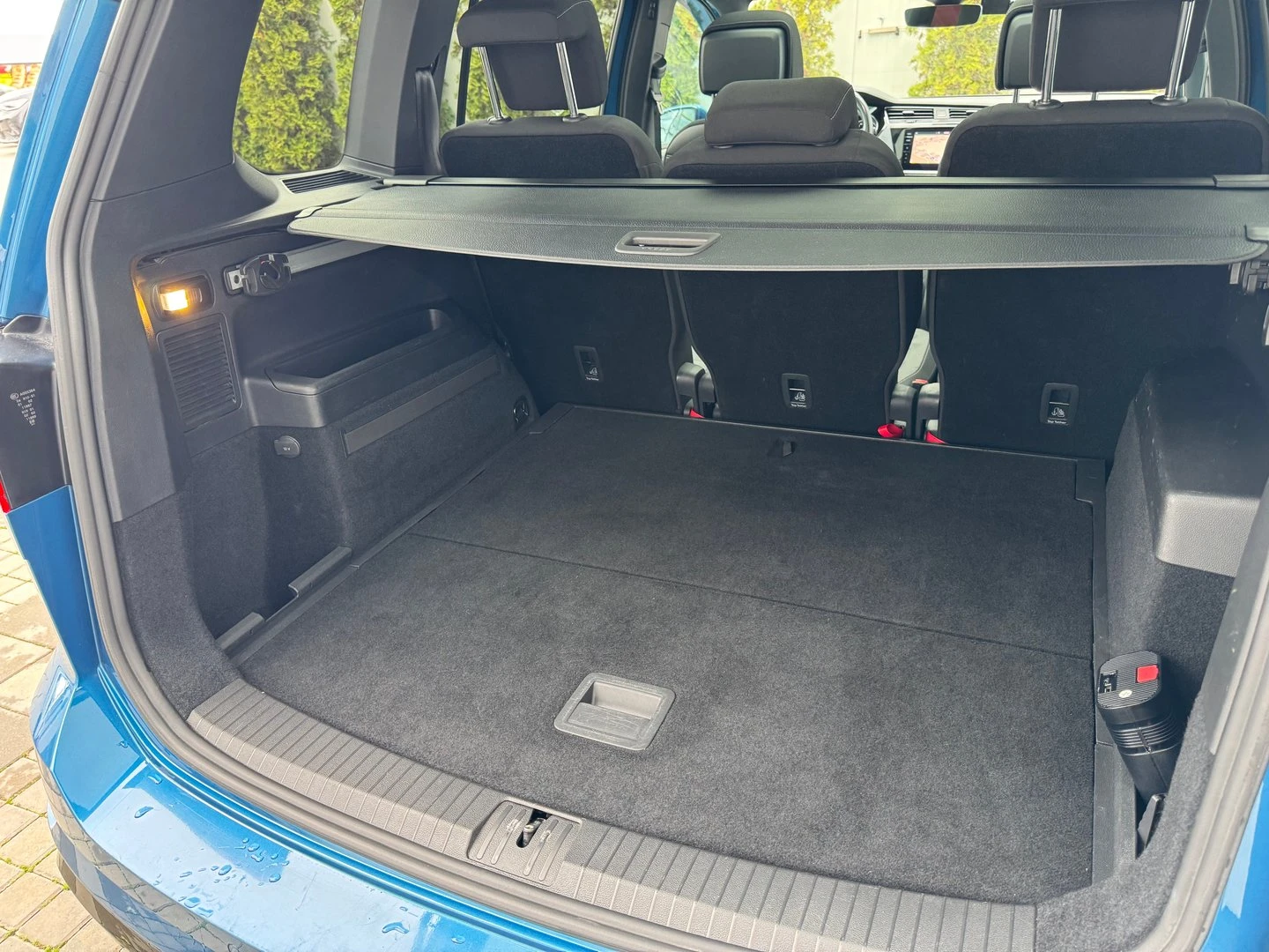 VW Touran, снимка 12 - Автомобили и джипове - 56420619