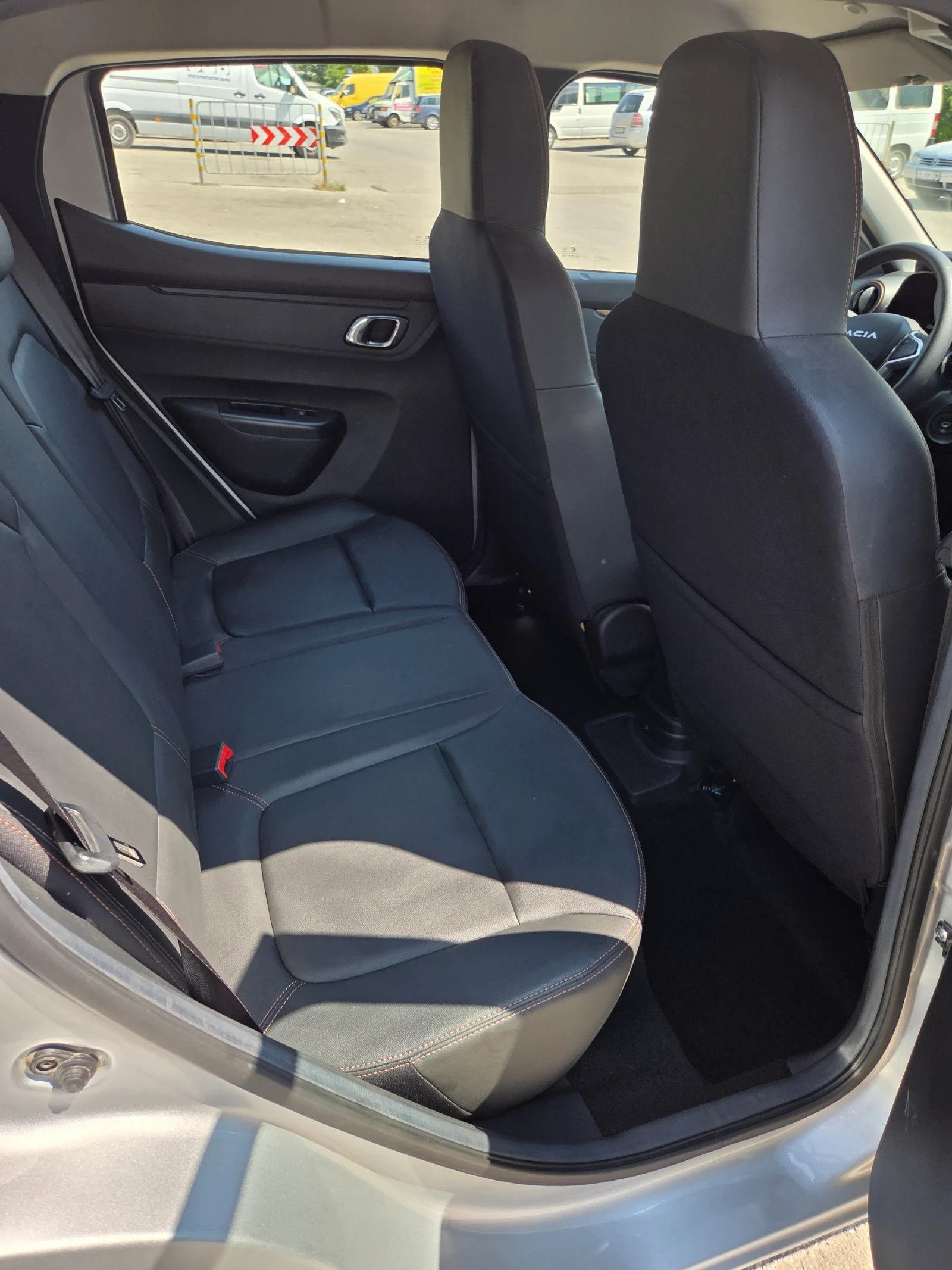 Dacia Spring Extreme 65 к.с. Удължена гаранция!, снимка 16 - Автомобили и джипове - 55596064