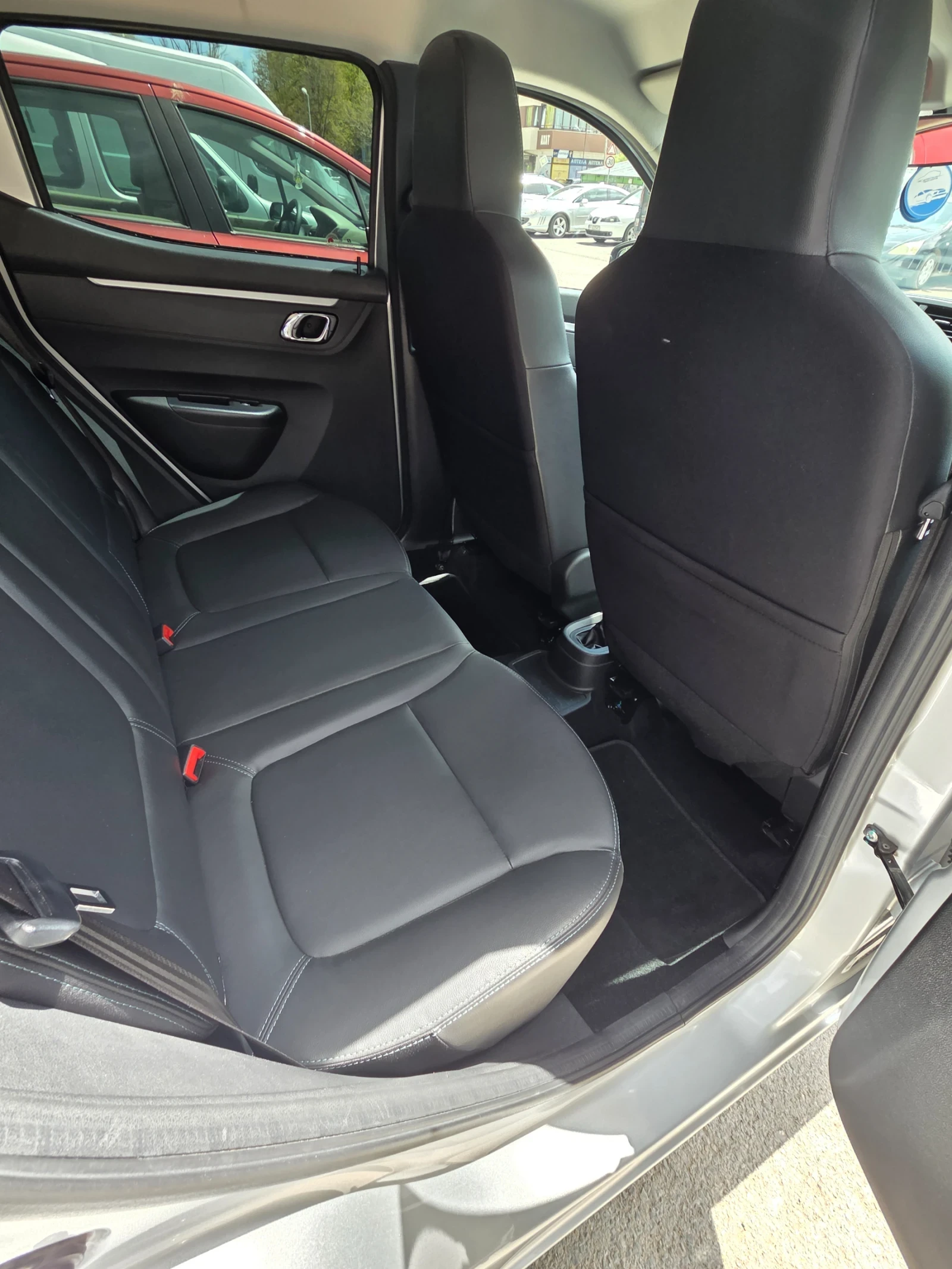 Dacia Spring, снимка 10 - Автомобили и джипове - 54573426