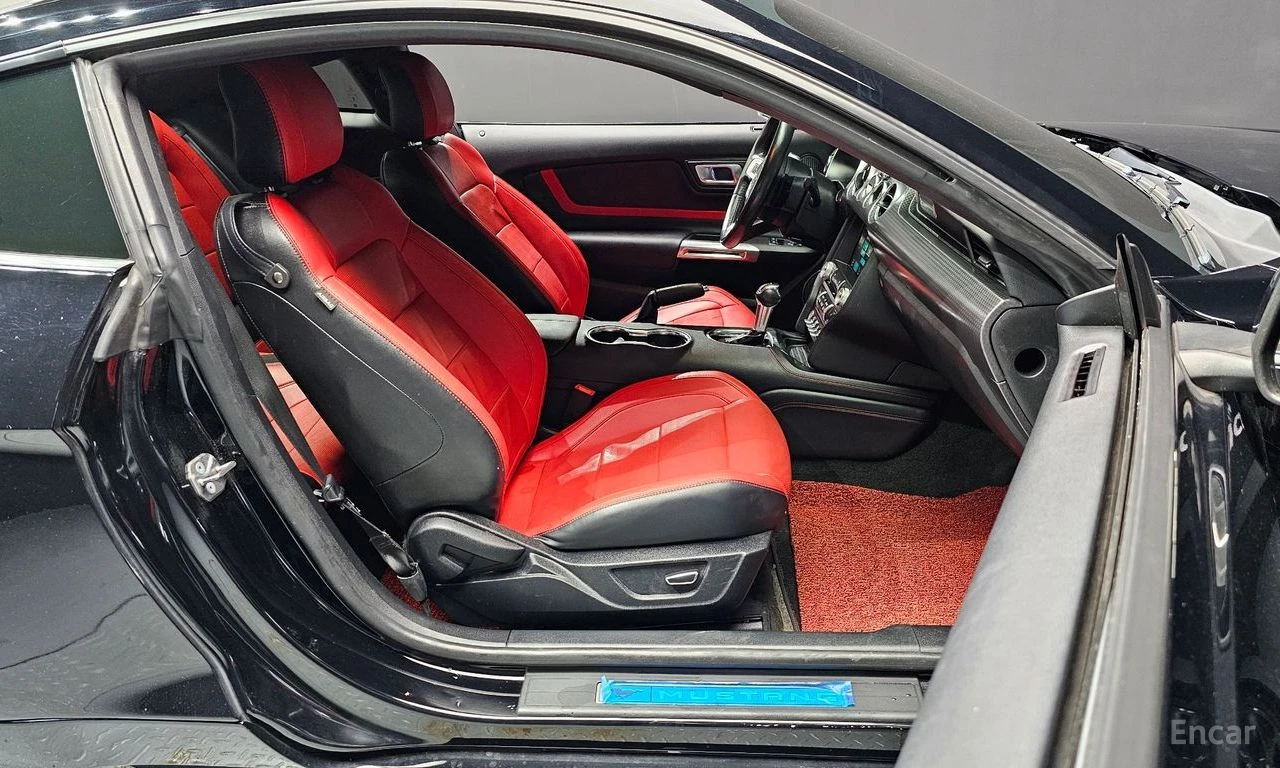Ford Mustang 2.3 Eco Boost FACE* ПОДГРЕВ* ОБДУХВАНЕ* NAVI* КОЖА, снимка 6 - Автомобили и джипове - 54727041