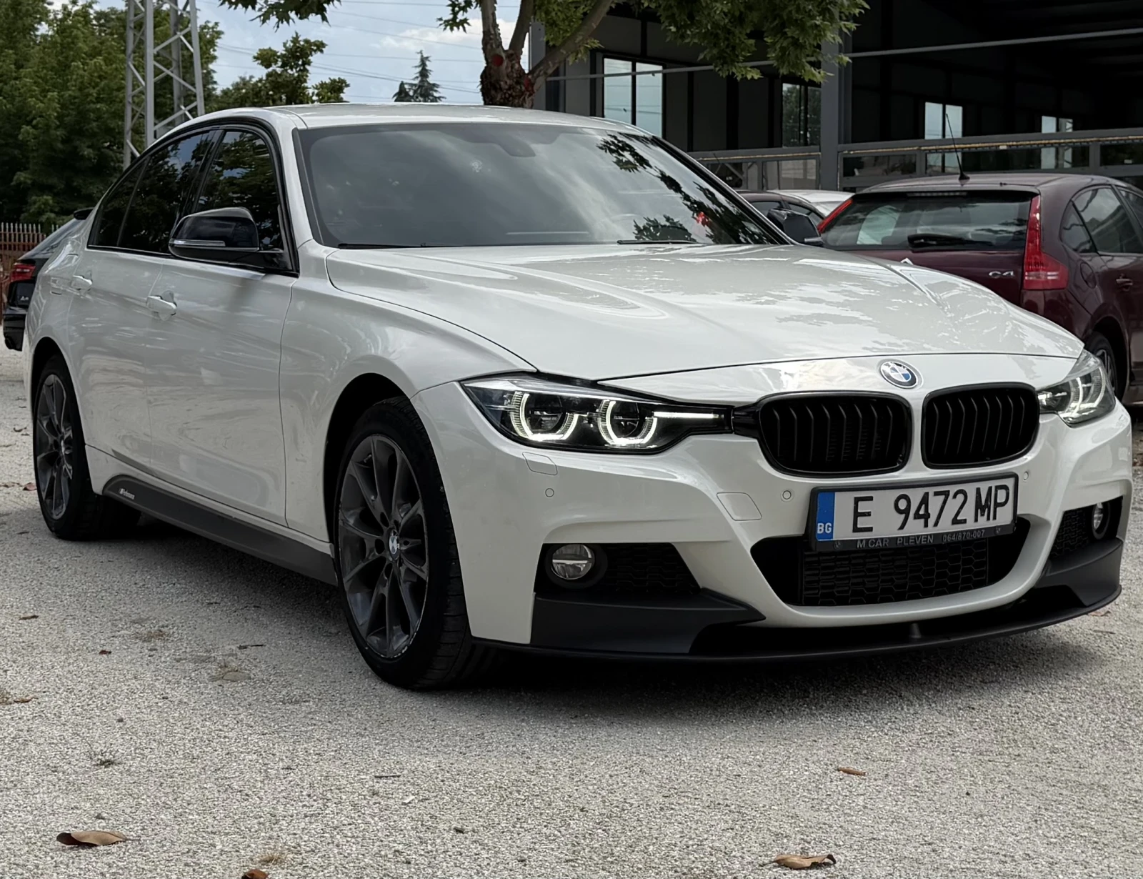 BMW 330 Xdrive/Mpack/105.000km, снимка 2 - Автомобили и джипове - 54868190