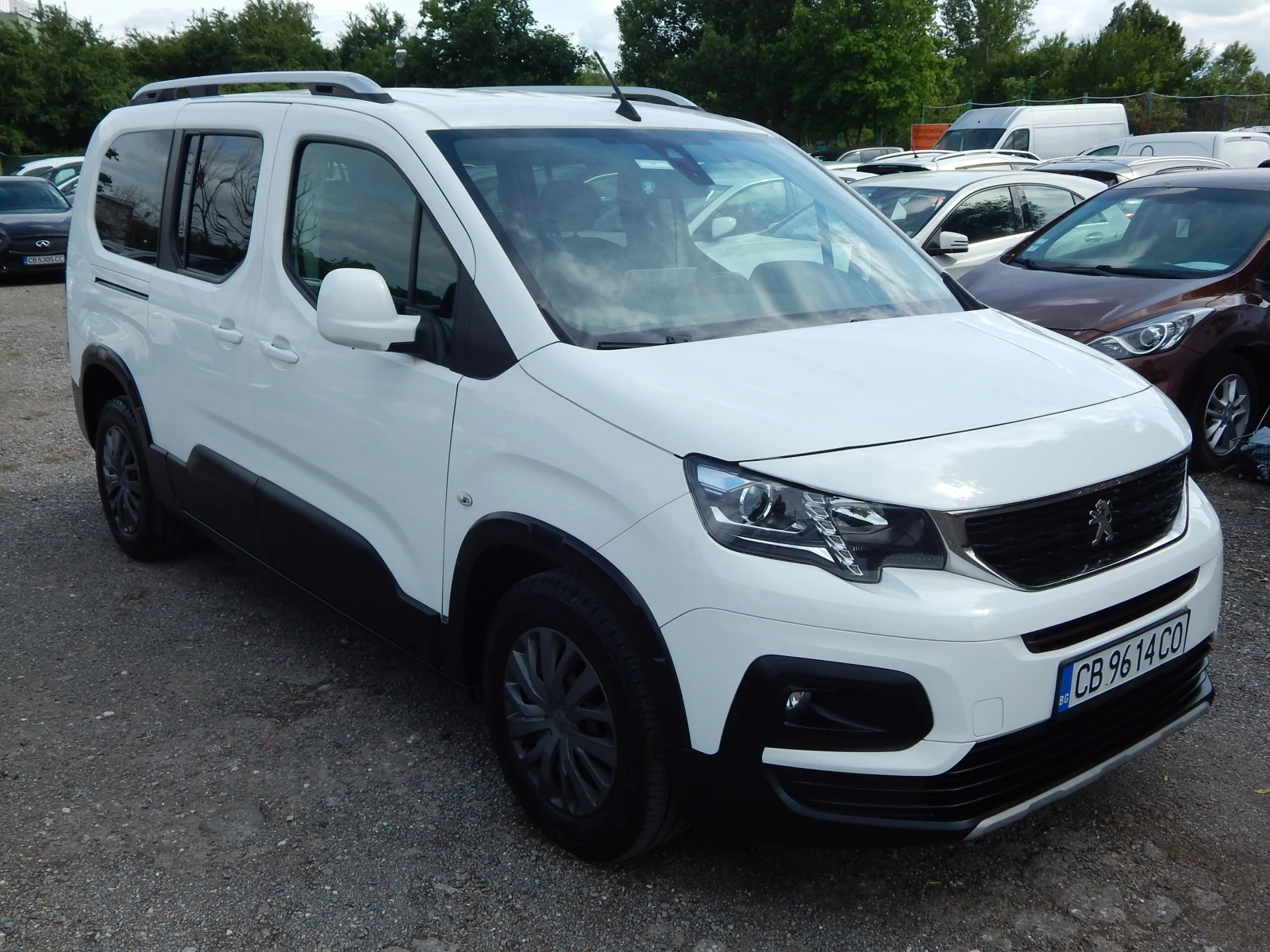 Peugeot Rifter 1.5HDI* MAXI* 7места* , снимка 3 - Автомобили и джипове - 54931739