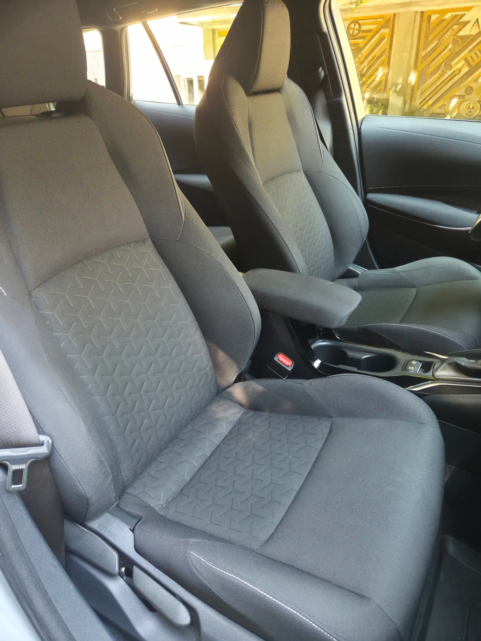 Toyota Corolla Touring Sports , снимка 9 - Автомобили и джипове - 55166653